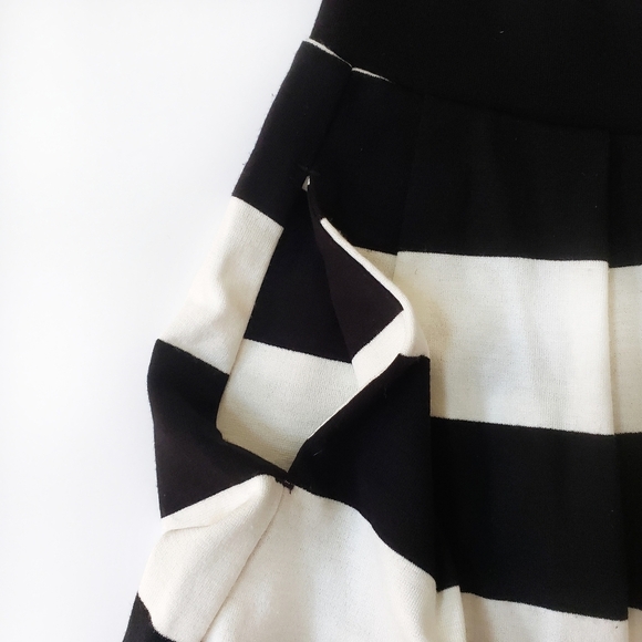 French Connection Black White Striped Skirt - Picture 5 of 7
